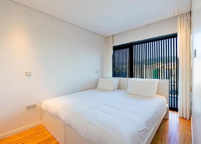 Front By Portugal Active