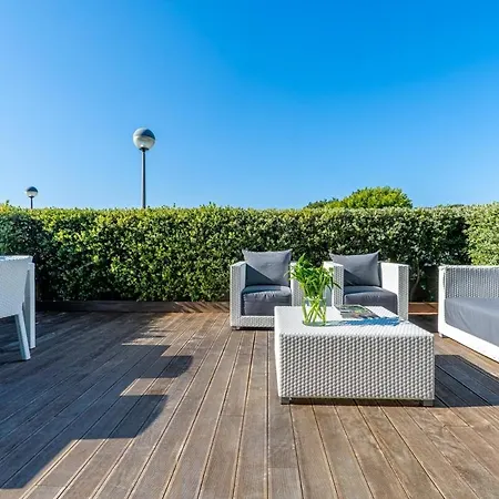 Front By Portugal Active