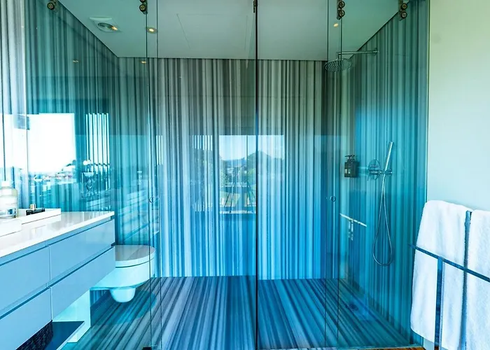 Front By Portugal Active Nyaraló