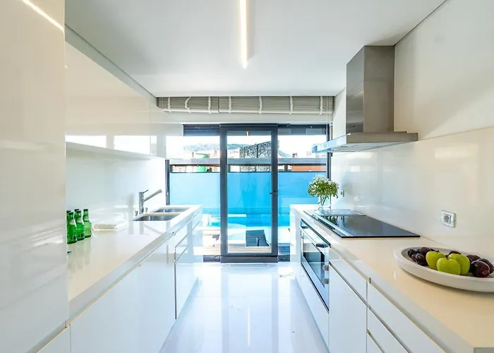 Front By Portugal Active Nyaraló Moledo