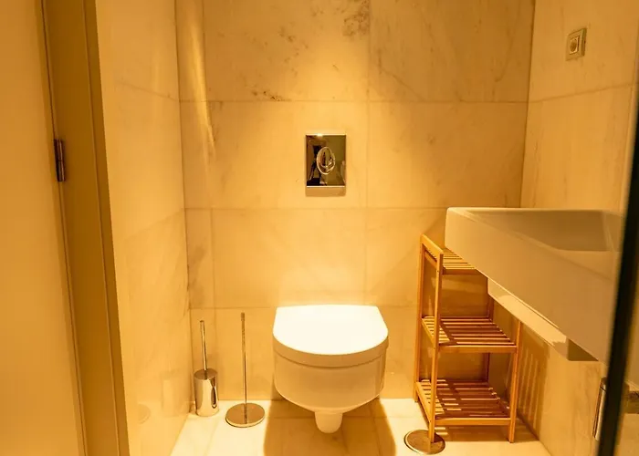 Front By Portugal Active *