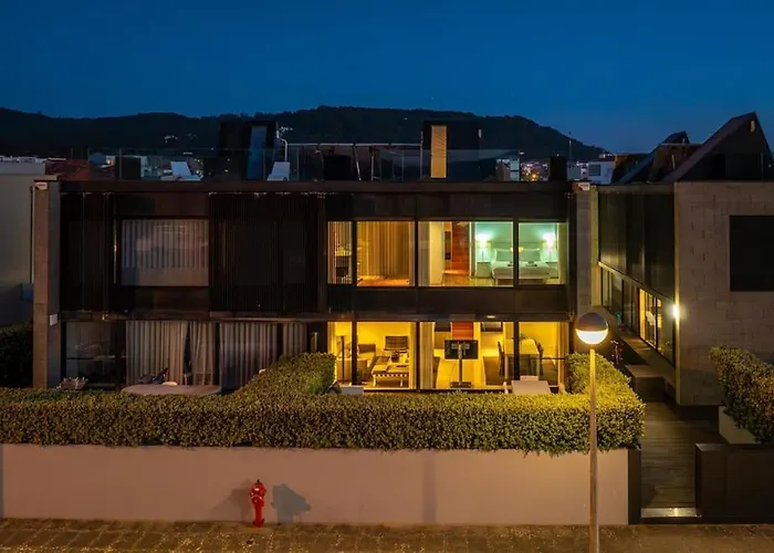 Front By Portugal Active Nyaraló Moledo