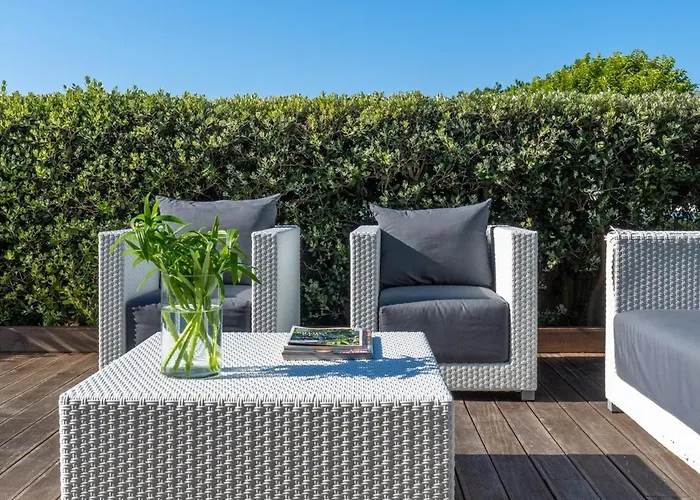 Front By Portugal Active *