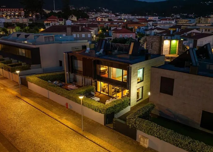 Front By Portugal Active Nyaraló